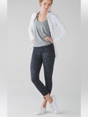 Lululemon Samba Snake Crop Leggings Women’s Size 10